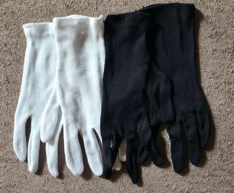   New Black or White Cotton Gloves cricket inner gloves