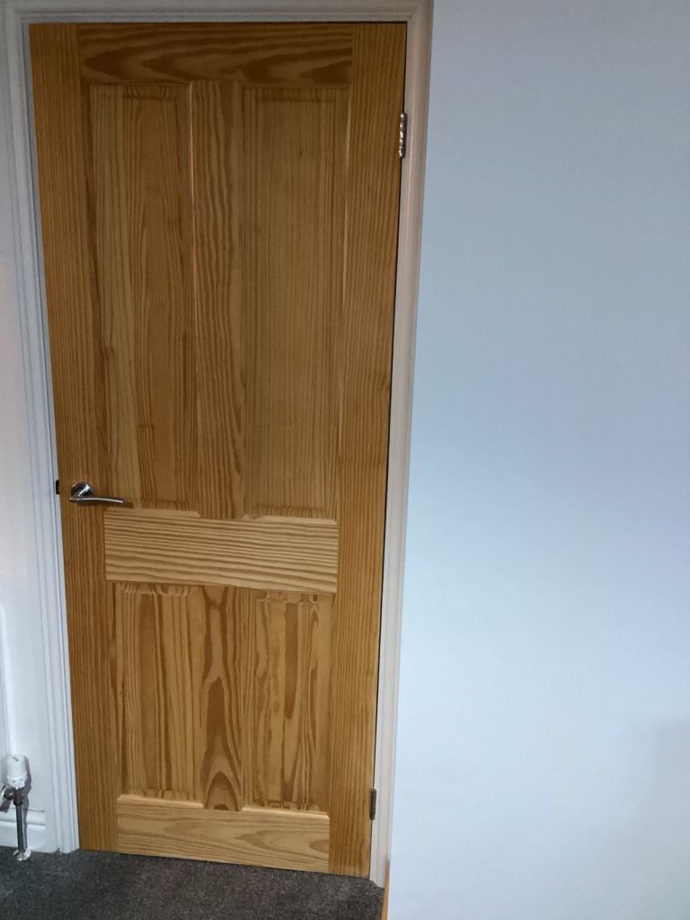 image for Pine internal doors with handles and hinges. VGC.