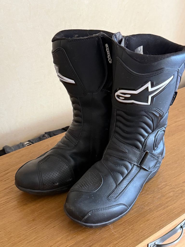 Alpine stars motorcycle boots 