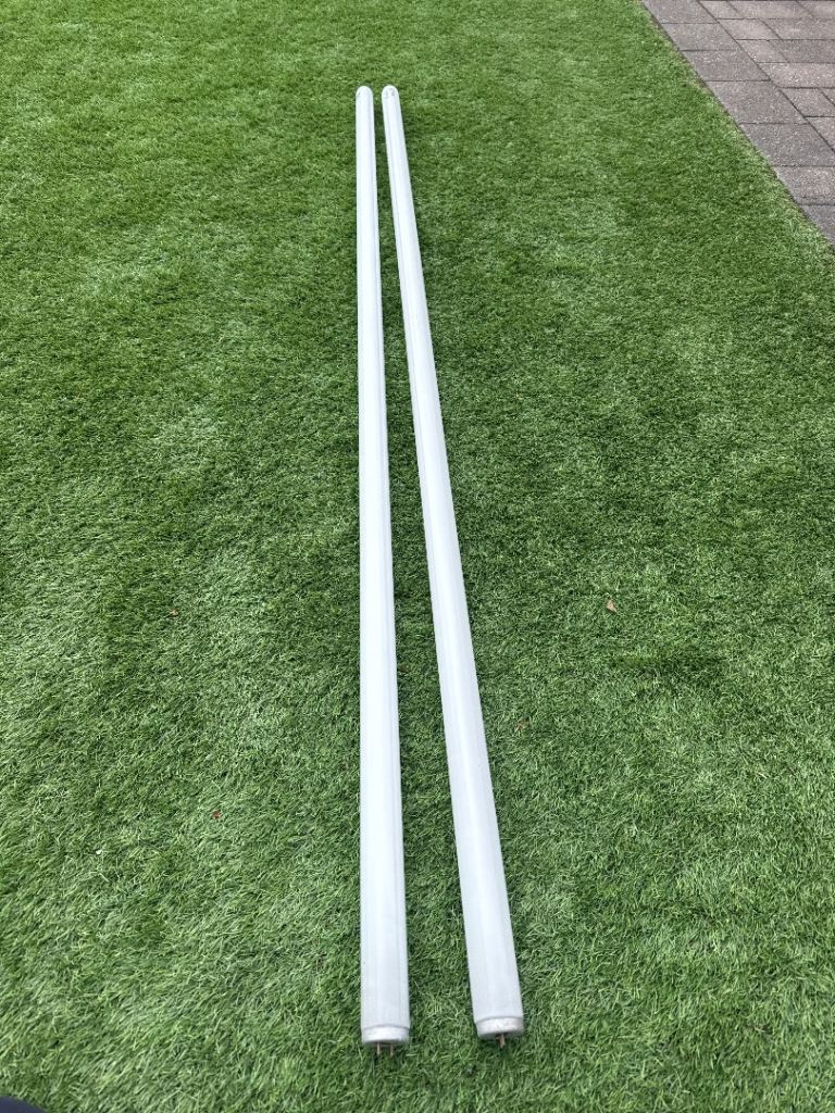 Fluorescent strip lights 