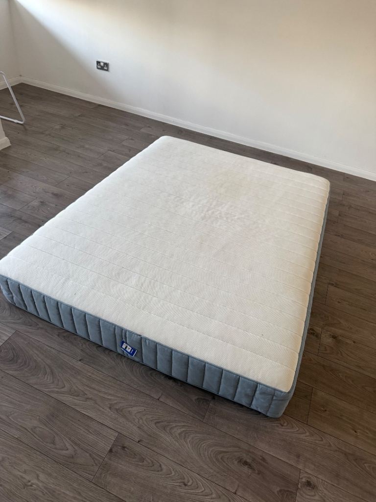 King Size Mattress - As Good As New, Clean Condition