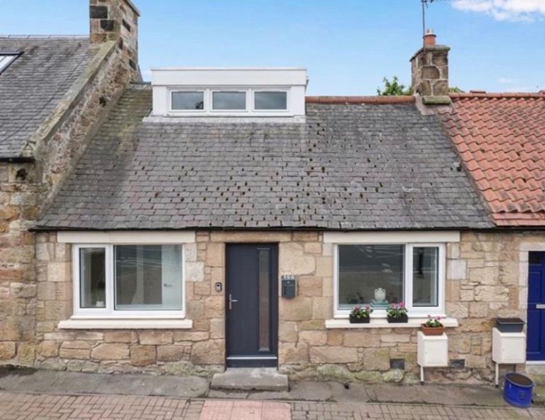 3 bedroom Terraced property for sale