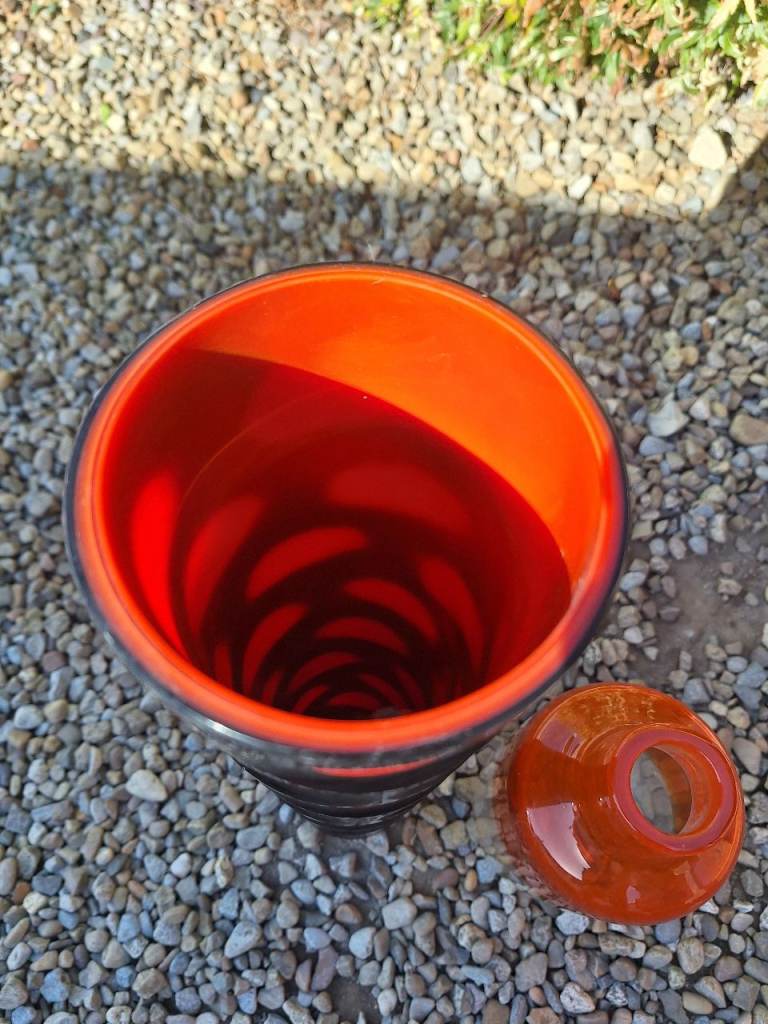 2 x decorative vases - Black/Red (tall) and Clear/Orange | in York ...