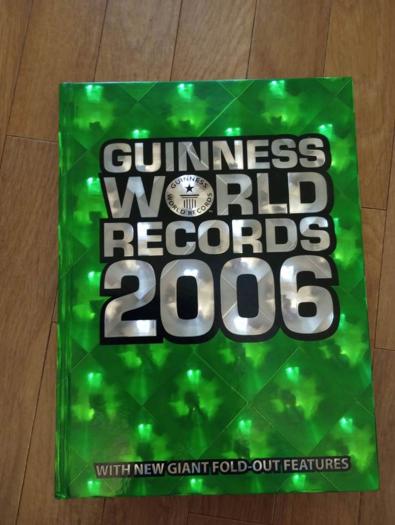 Guinness World Record Book 2006 in excellent condition