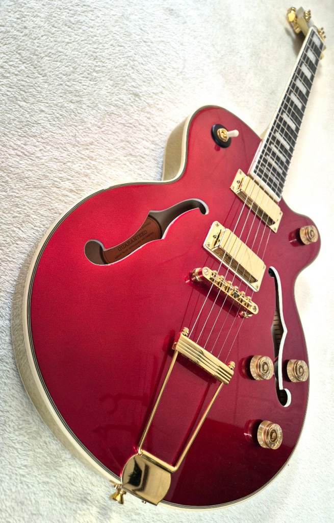 Epiphone Uptown Kat Archtop Ruby Red Metallic 