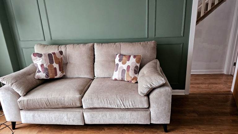 Three seater recliner sofa with usb charging 