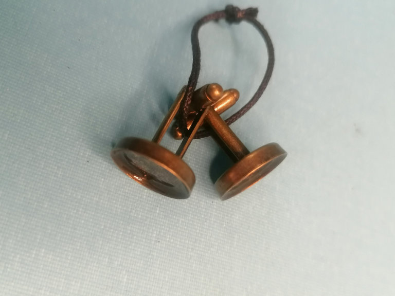 Vintage Royal 1 TTE ORE Cufflinks. Good condition.