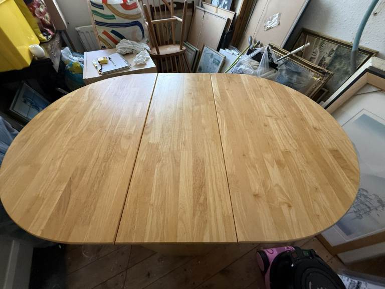 Folding leaf table with 4 folding chairs - great space saver