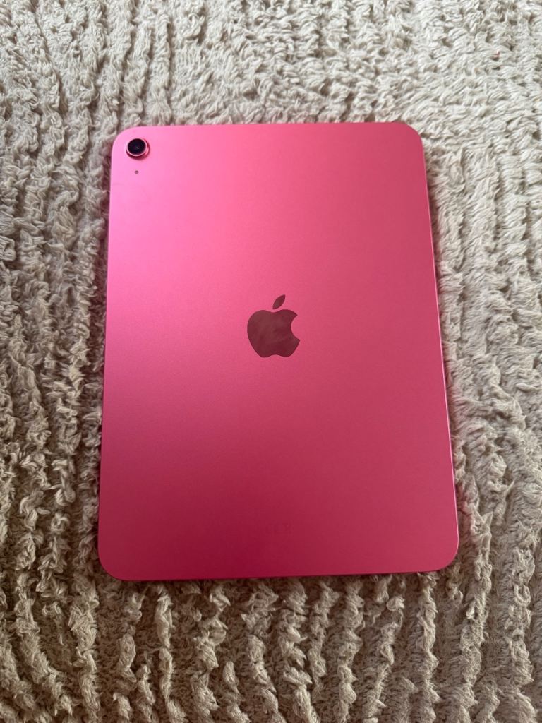 Apple iPad Pink 2025 – Great Condition