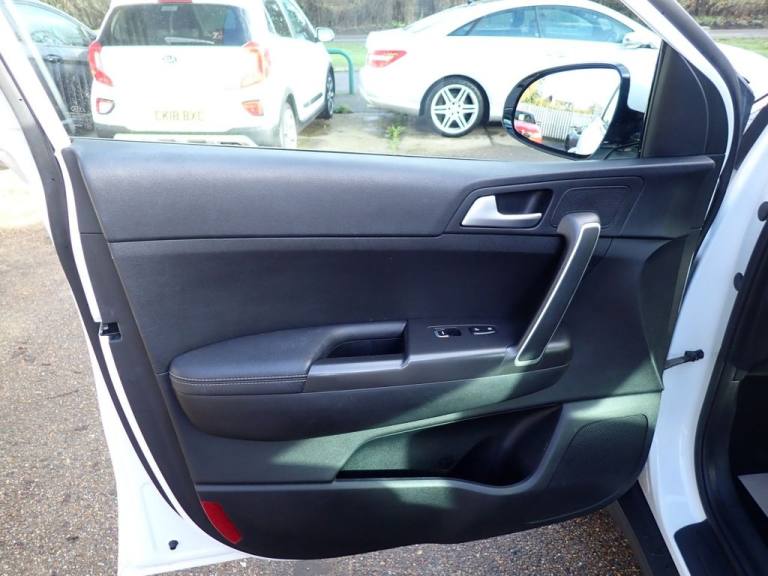 2019 19 KIA SPORTAGE 1.6 GDI 2 SUV 5DR PETROL MANUAL EURO 6 (S/S) (130 BHP)