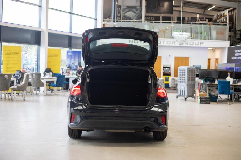 2020 Ford Focus 1.5 EcoBlue 120 Titanium 5dr HATCHBACK DIESEL Manual