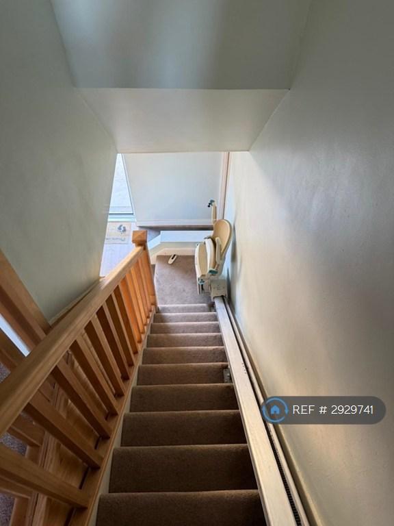 3 bedroom house in Reevy Road West, Bradford, BD6 (3 bed) (#2929741)