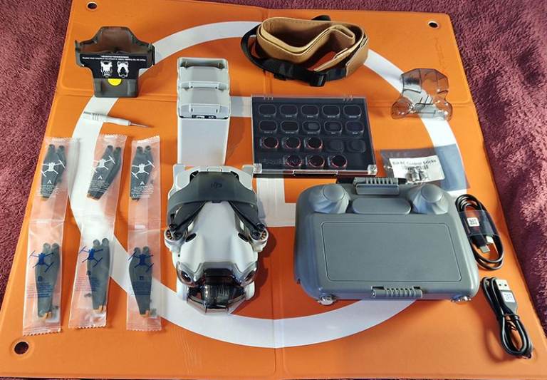 DJI Drone, Mini 4 Pro Bundle, Freewell Pro Filters Mega 16 pack + Accessories
