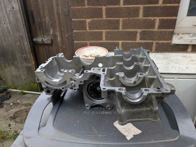 Kawasaki ZXR 750J/L crankcase halves