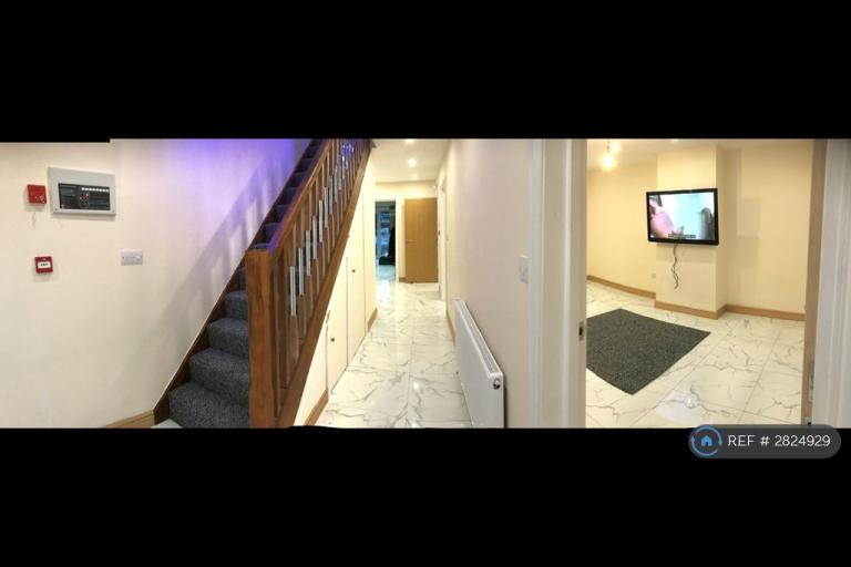 1 bedroom in Charter Road, Kingston Upon Thames, KT1 (#2824929)