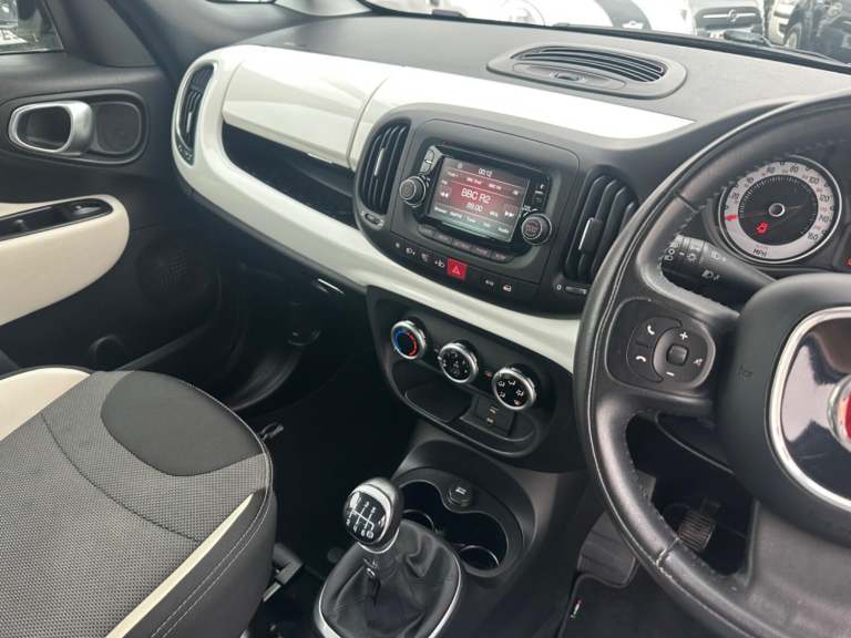 FIAT 500L 1.4 500l Trekking 1.4 95hp Trekking 2015