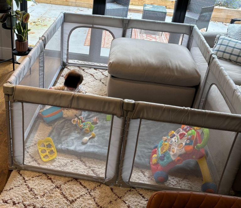 Baby playpen