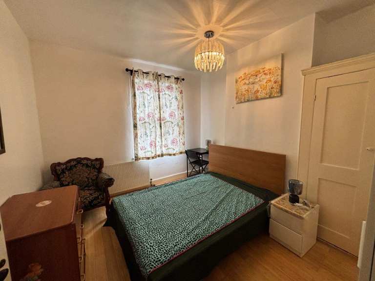 Spacious and Cosy Double Rooms for Rent in - E6 2AH