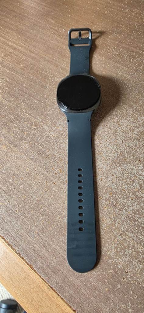 Galaxy watch8 with Grey Strap – Good Condition