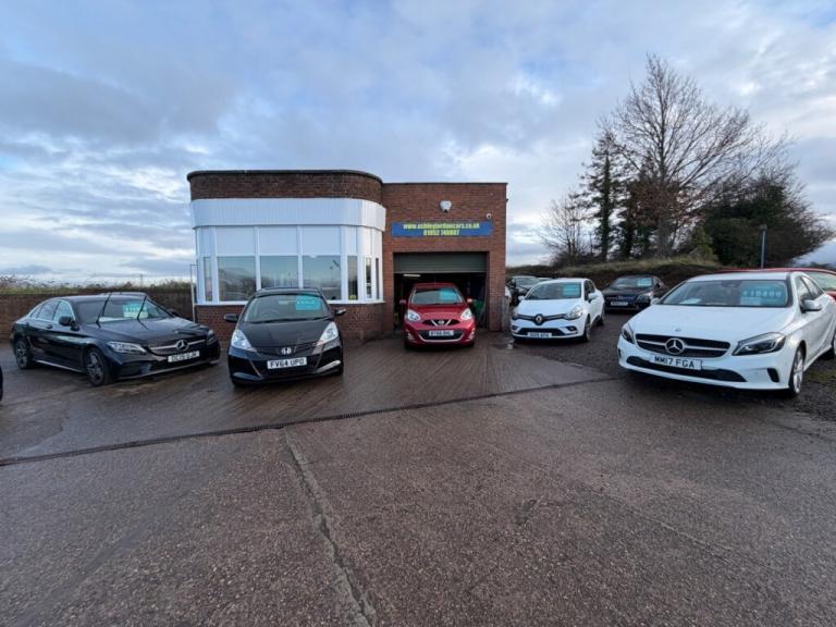  Ford Fiesta 1.4 Zetec 5dr LOW MILEAGE Petrol