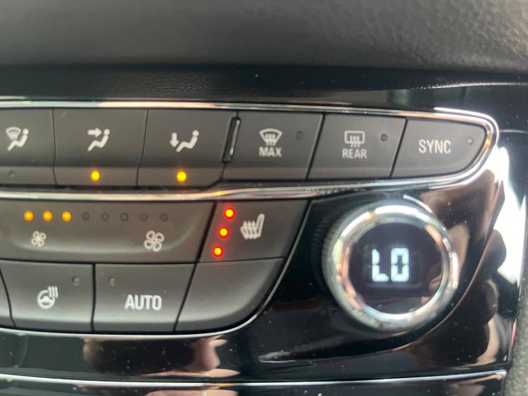 2019 Vauxhall Astra 1.4T 16V 150 Griffin 5dr HATCHBACK PETROL Manual