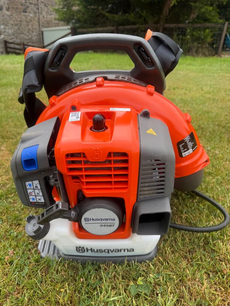 HUSQVARNA 345BT leaf blower