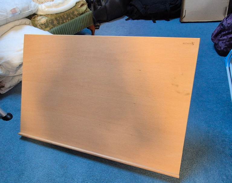 A2 size Reeves Desk Top Easel - Good Condition