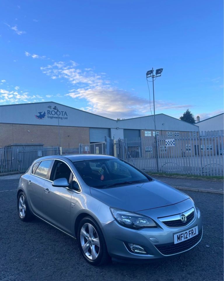  2012 VAUXHALL ASTRA SRI 2.0CDTI 5DOOR LONG MOT CHEAP TAX!!