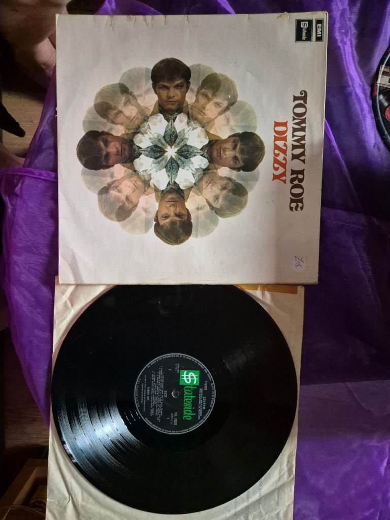 Tommy Roe Dizzy Vinyl Album – Good Condition