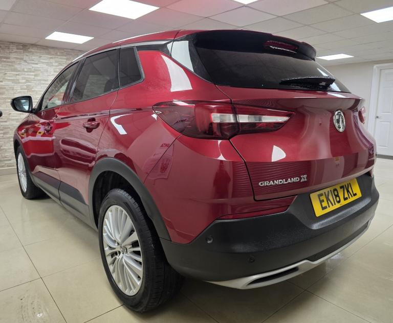 VAUXHALL GRANDLAND X 1.2 Turbo Tech Line Nav Red Auto WARRANTY 12 MONTHS MOT