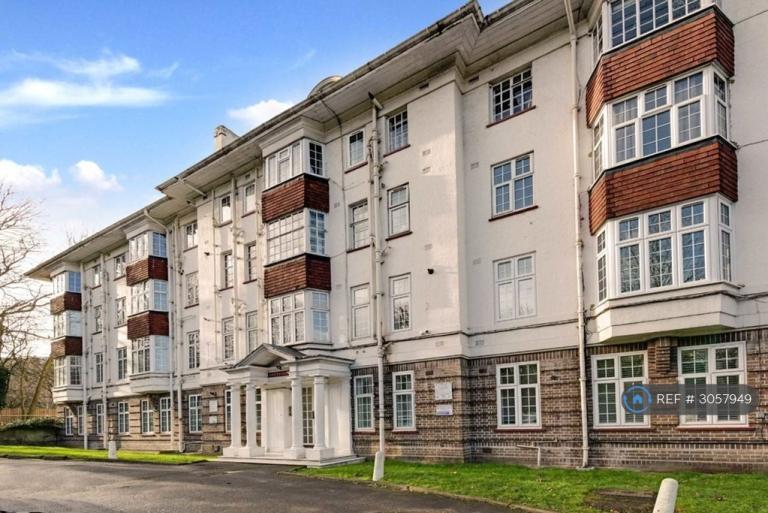 2 bedroom flat in Greystoke Court, Ealing, London, W5 (2 bed) (#3057949)