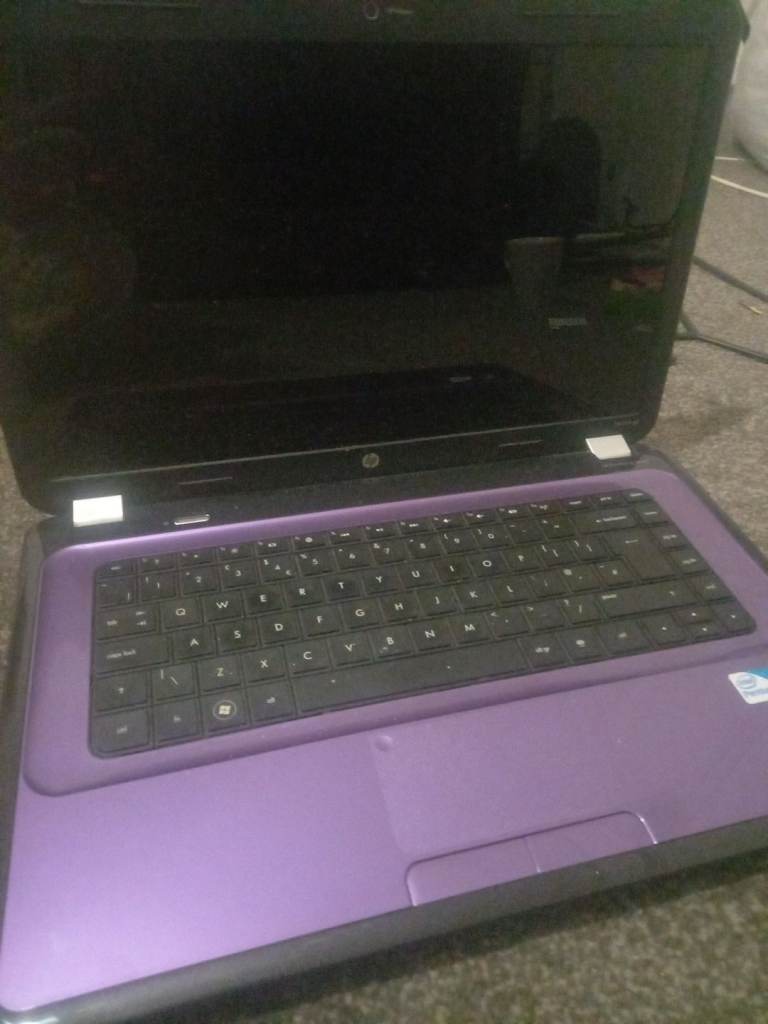 HP Laptop in Purple – Good Condition