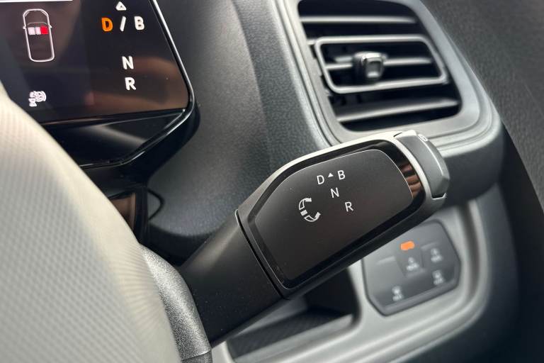 2025 Volkswagen ID. Buzz Cargo 210kW Commerce 79kWh Auto Van ELECTRIC Automatic