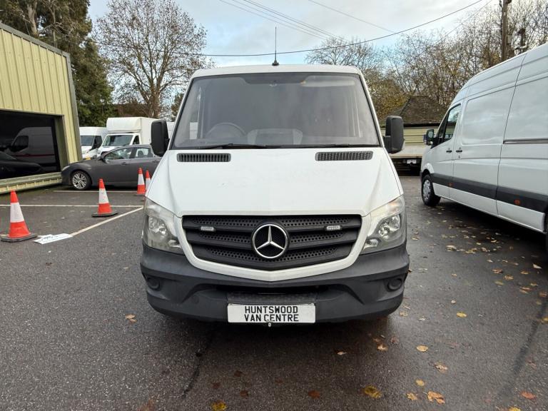 2018 MERCEDES SPRINTER 2.1L DIESEL WHITE MANUAL MWB LOW ROOF PANEL VAN - 194K
