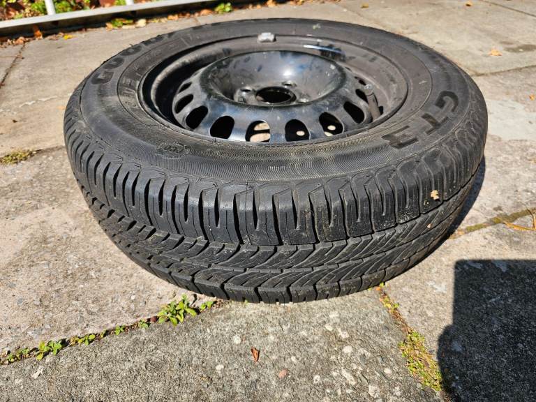 Corsa rim with Goodyear 185/70x14 excellent tyre