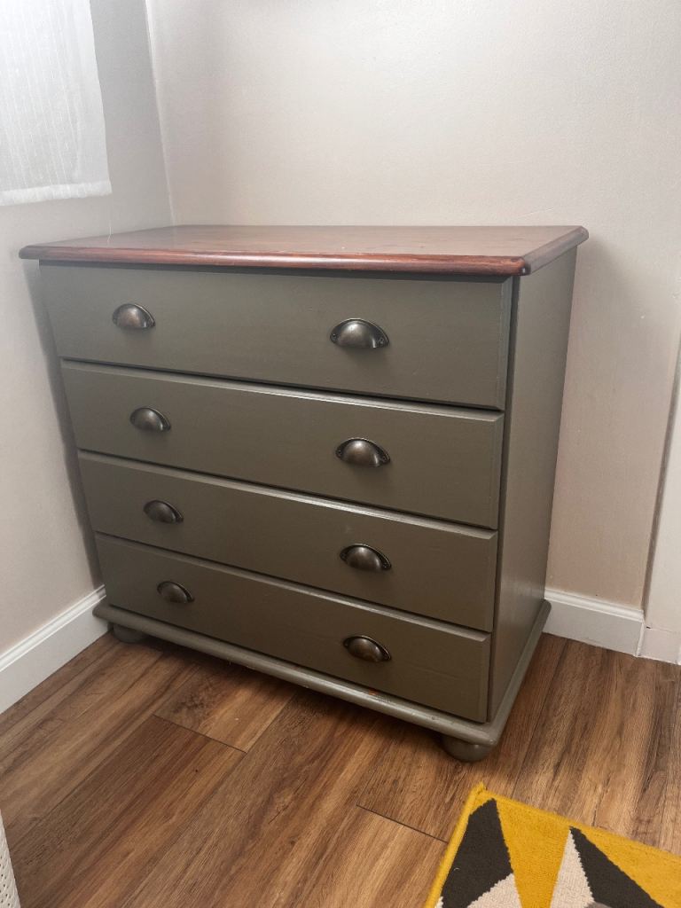Rustic Solid Wood Chest of Drawers 