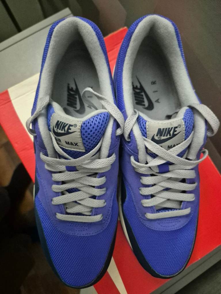 Ultra rare NIKE AIRMAX 1 PERSIAN VOILETS size 9 DEAD STOCK 12 years old never worn   