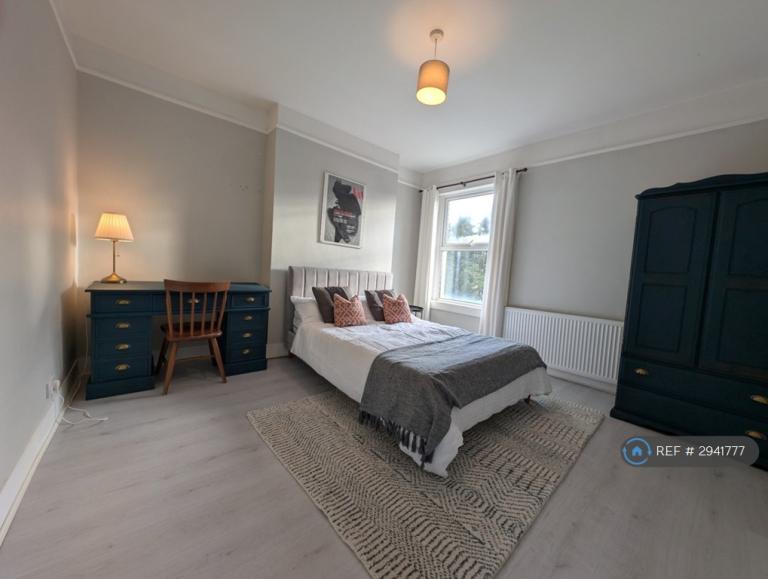 1 bedroom in Springbank Road, London, SE13 (#2941777)