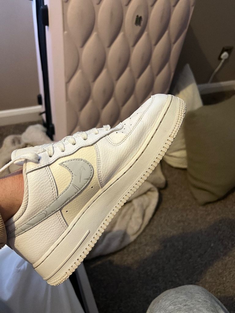 Ladies Nike air force