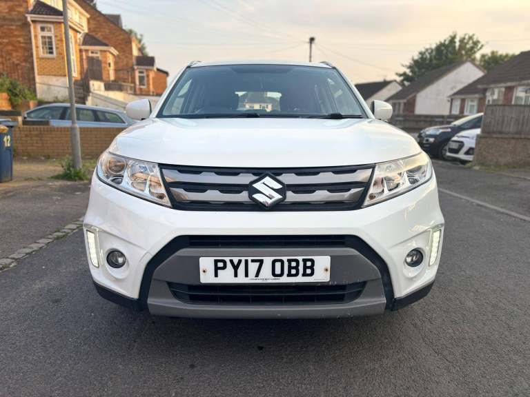 Suzuki Vitara SZ4 Petrol 2017-Long MOT-Full Service history-Excellent condition car