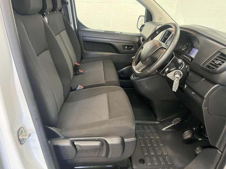 2024 Peugeot Expert 1000 1.5 BlueHDi 100 Professional Premium + Van PANEL VAN DIESEL Manual