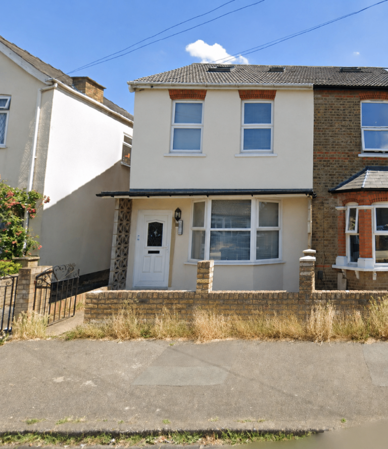 38 Tachbrook Road, Feltham,  TW14 9NX - AVAILABLE NOW!