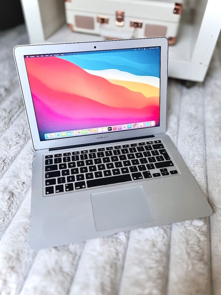Apple Macbook Neo 256Gb 2026 13” Silver | in Coleraine, County