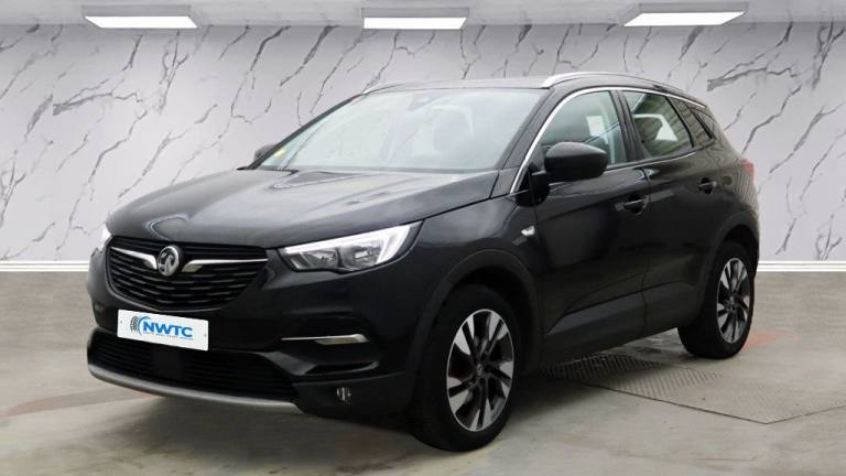 2019 Vauxhall Grandland X *AUTO HATCHBACK Petrol Automatic