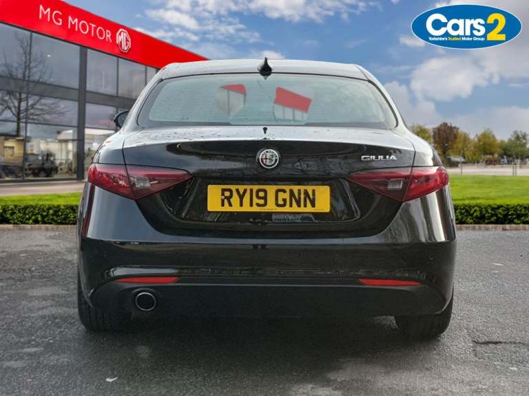 2019 Alfa Romeo Giulia 2.2 JTDM-2 Super 4dr Auto SALOON DIESEL Automatic