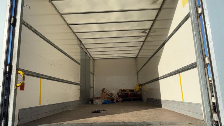 2019 DAF TRUCKS LF 180 24FT BOX VAN 15 T0N GVW EURO 6 