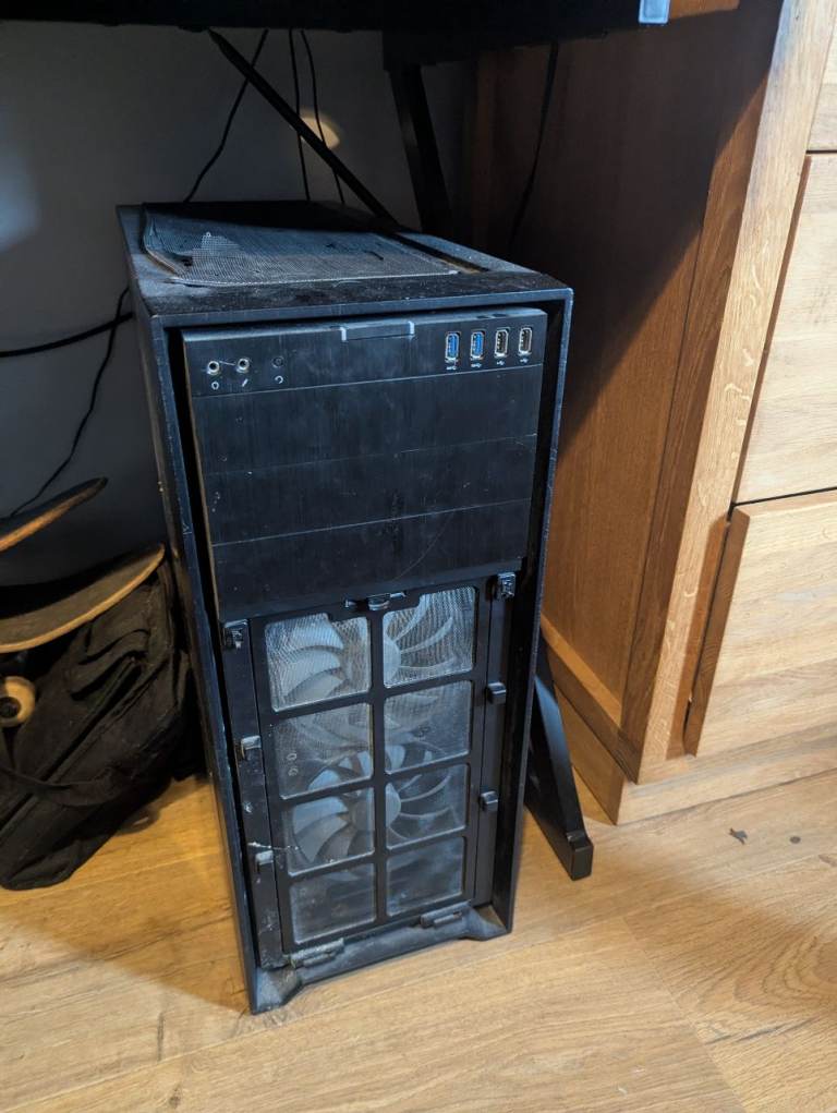 Gaming PC broken motherboard 32gb Ram Geforce Graphics Card and 27 inch curved monitor 