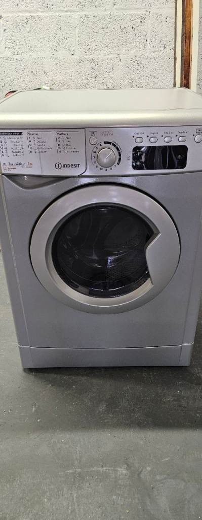PRICE DROP! £230. NEVER USED! Indesit washer dryer.