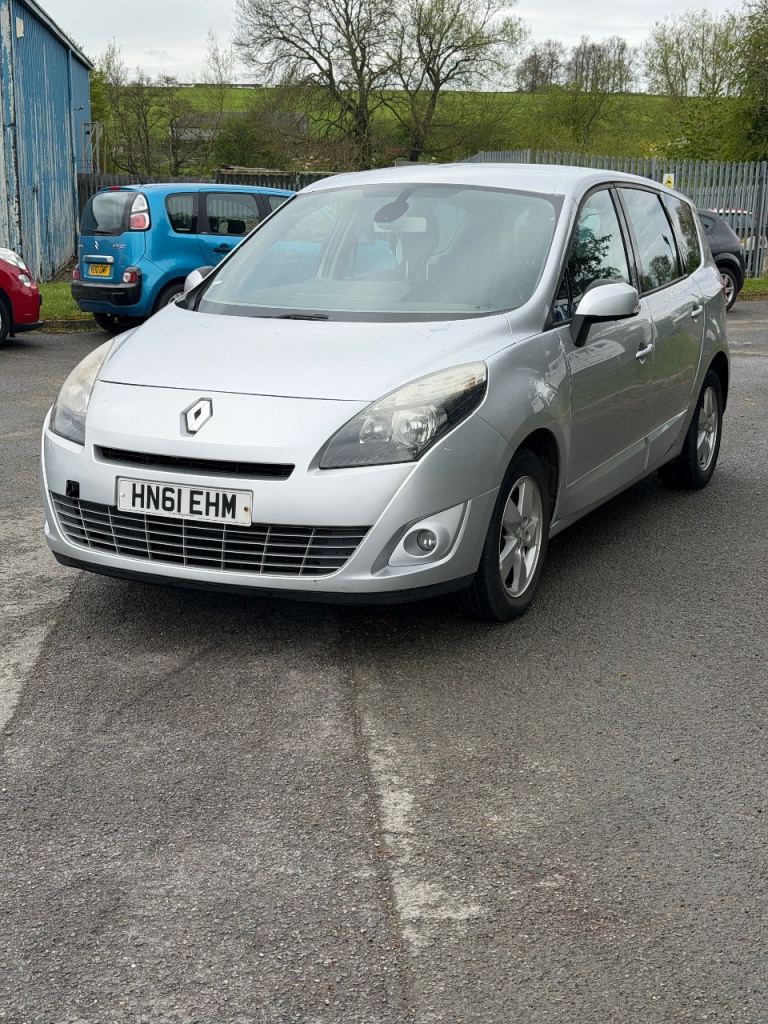 2012 Renault Grand Scenic Tom Tom 1.6 petrol  7 seater