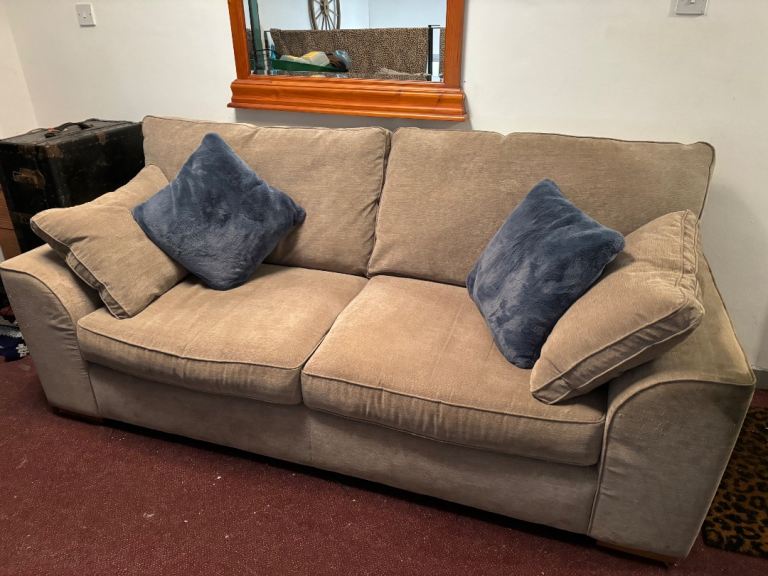 Large 3 Seater Next Stamford Sofa